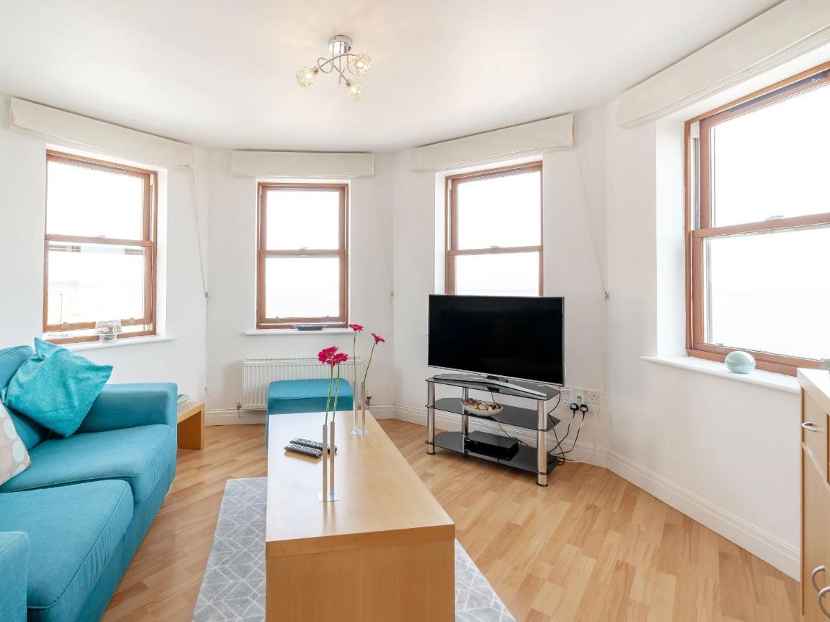 Seaview Heights Apartment Whitby