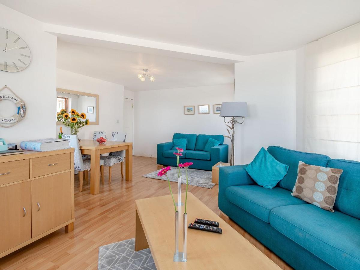 Seaview Heights Apartment Whitby